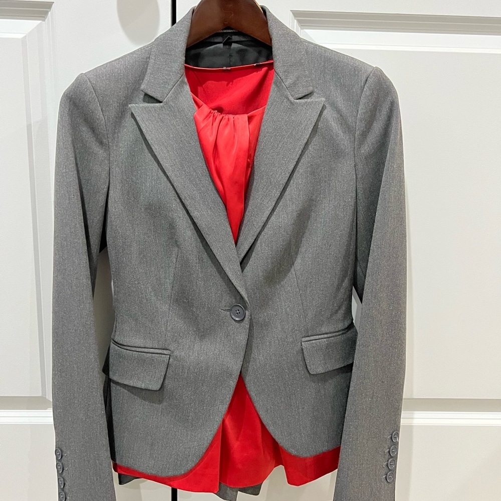 Express Design Studio Suit